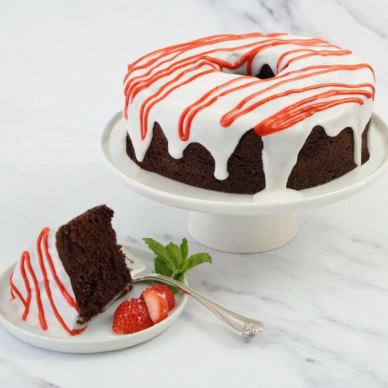 Scrumptious Peppermint Chocolate Cake